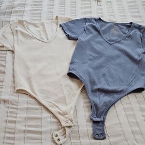 XS Two V-Neck Women's Bodysuits -